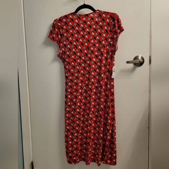 Red mid-length wrap dress with print - Picture 2 of 5